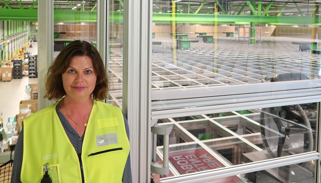 Myriam Hirsch er salgssjef i Bring Warehousing. Her foran deres nye Autostore. Myriam Hirsch er salgssjef i Bring Warehousing. Her foran deres nye Autostore.