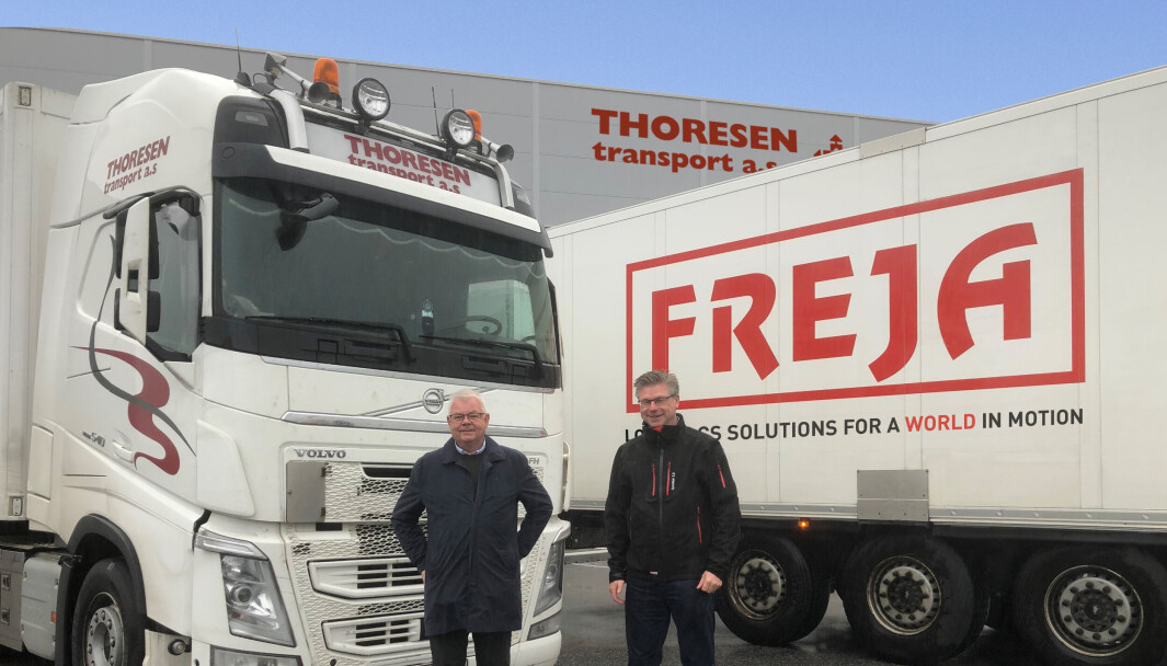 På fredag kjøpte FREJA 80% av Thoresen Transport AS i Larvik. Lars Thoresen (Thoresen Transport) t.v. og Kjell-Arne Eloranta (FREJA) t.h. På fredag kjøpte FREJA 80% av Thoresen Transport AS i Larvik. Lars Thoresen (Thoresen Transport) t.v. og Kjell-Arne Eloranta (FREJA) t.h.