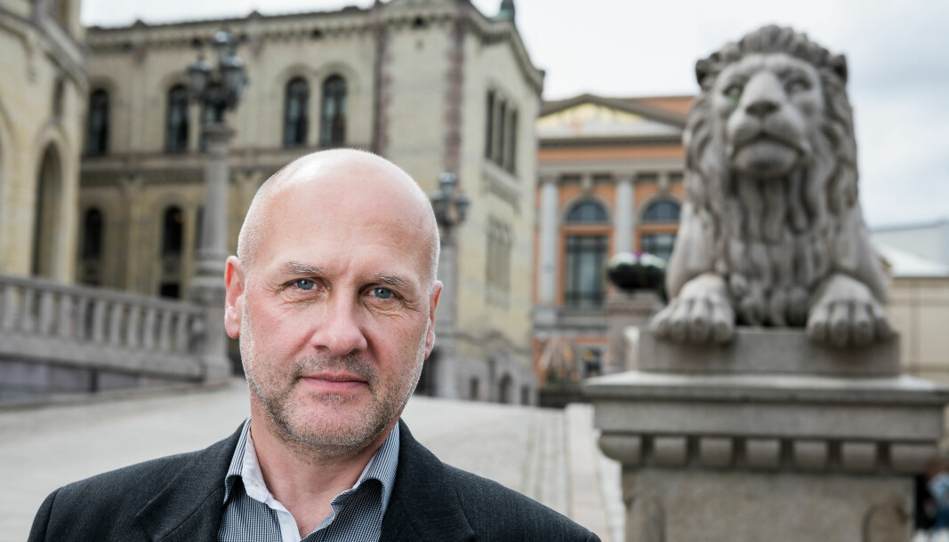Gunstein Instefjord, Leder for forbrukerpolitikk i forbrukerrådet.