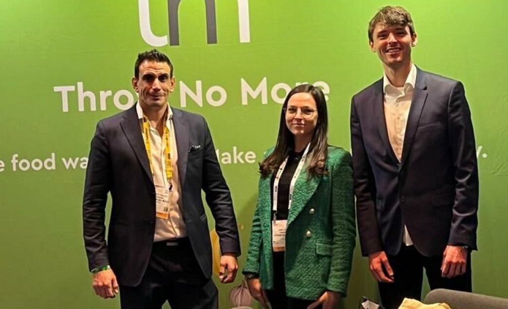 Kurt Falch Stokke, Amélie Lardant og Matt Homewood på Throw No More sin stand på NRF. Kurt Falch Stokke, Amélie Lardant og Matt Homewood på Throw No More sin stand på NRF.