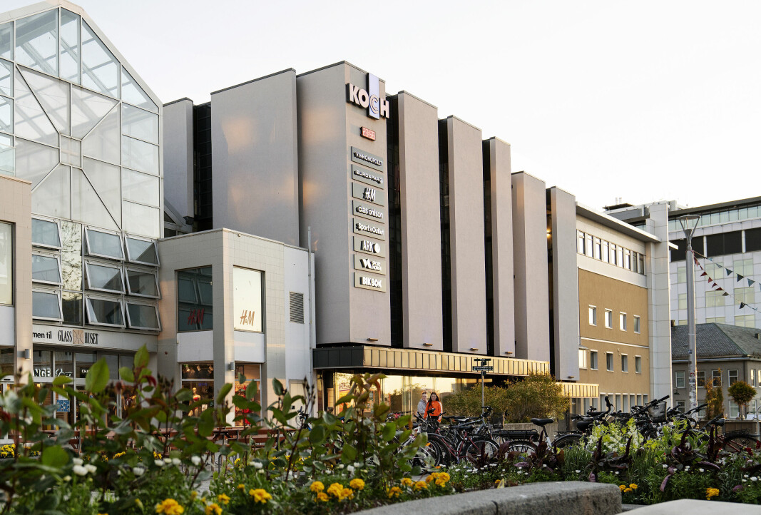 Storgaten 12 Bodø as og Perretgården as er en del av Glasshuset som hadde en butikkomsetning på ca. 500 millioner kroner i 2021.