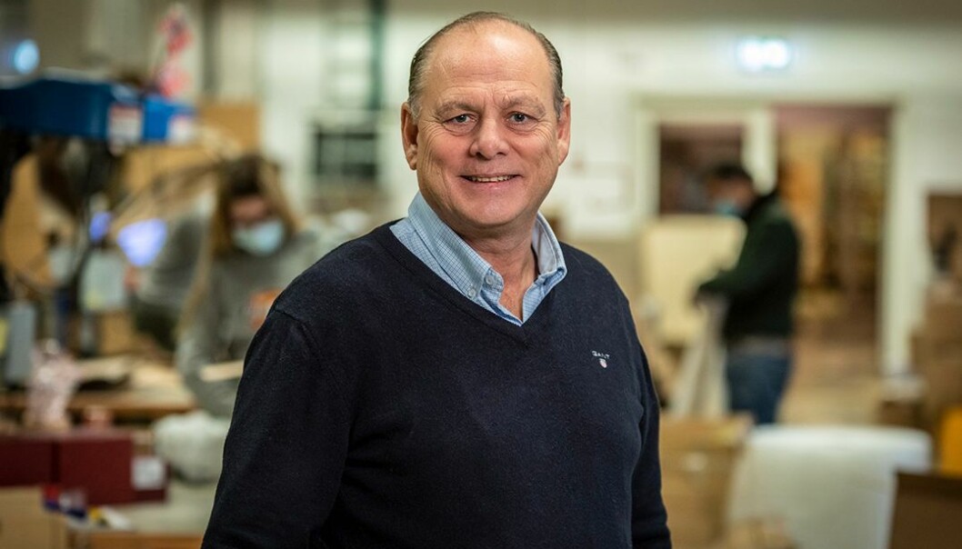 – Vi er svært fornøyde med å ha gått over til Dintero. Plattformen er brukervennlig og har alle betalingsløsningene som kundene våre etterspør, sier daglig leder Henrik Hulaas i Glass & Interiør. – Vi er svært fornøyde med å ha gått over til Dintero. Plattformen er brukervennlig og har alle betalingsløsningene som kundene våre etterspør, sier daglig leder Henrik Hulaas i Glass & Interiør.