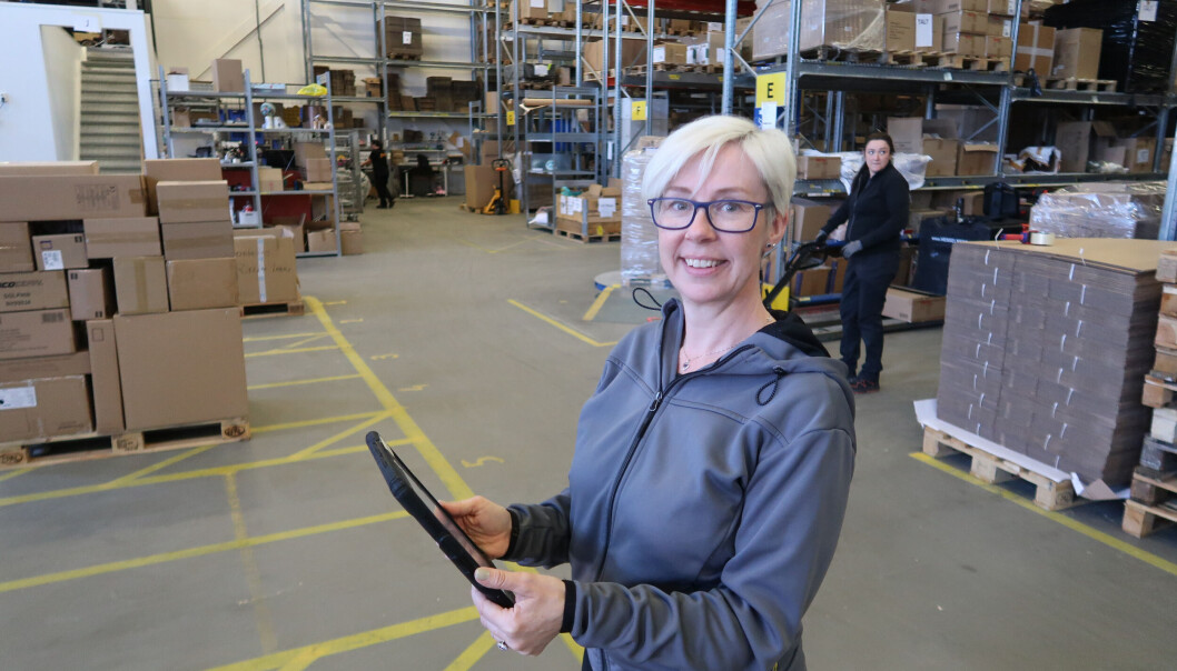 Sprell flyttet lageret sitt til Vestby i 2020 og ønsket en heldigital håndtering hvor alt skulle skje på iPad. – Det har vi fått, konstaterer Therese Eikum. Sprell flyttet lageret sitt til Vestby i 2020 og ønsket en heldigital håndtering hvor alt skulle skje på iPad. – Det har vi fått, konstaterer Therese Eikum.