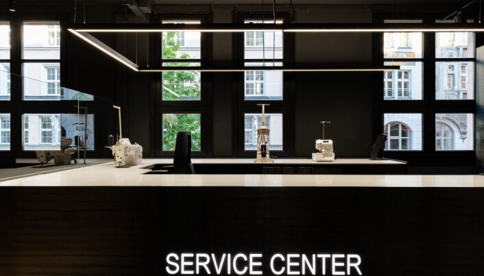 Butikken har service- og reparasjonssenter. Butikken har service- og reparasjonssenter.