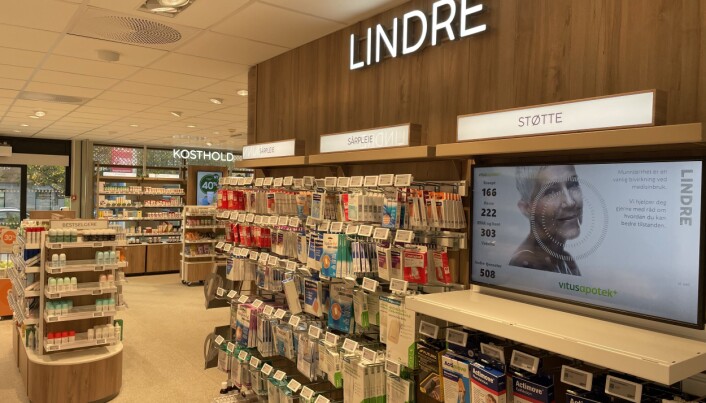 Skjermer og QR-koder for dypere produktinformasjon er ny teknologi som er tatt i bruk i piloten. Skjermer og QR-koder for dypere produktinformasjon er ny teknologi som er tatt i bruk i piloten.