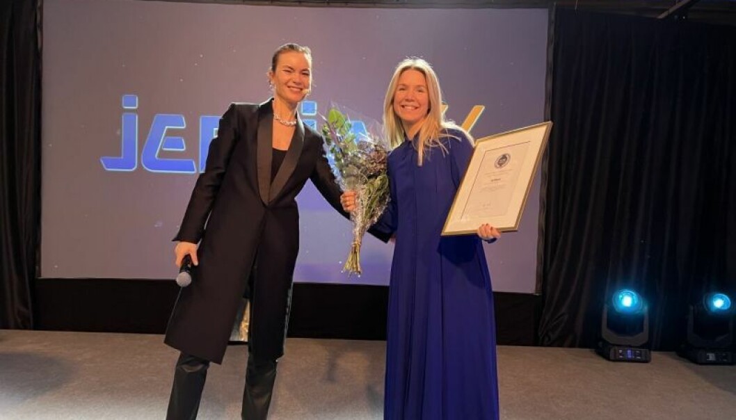 Kajsa Hernell i NCSC deler ut prisen for Kajsa Hernell i NCSC deler ut prisen for