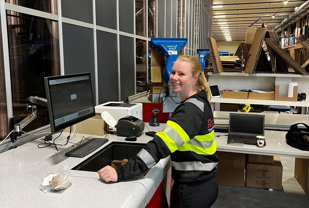 3PL: AutoStore-anlegget til B H Ramberg har 20.000 kasser, og kan utvides betydelig. 3PL: AutoStore-anlegget til B H Ramberg har 20.000 kasser, og kan utvides betydelig.