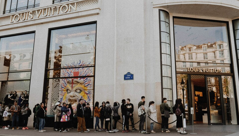 Kundene er kommet tilbake til fysiske butikker, her Louis Vuitton.