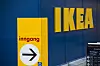 Ikea-logo på fasade.