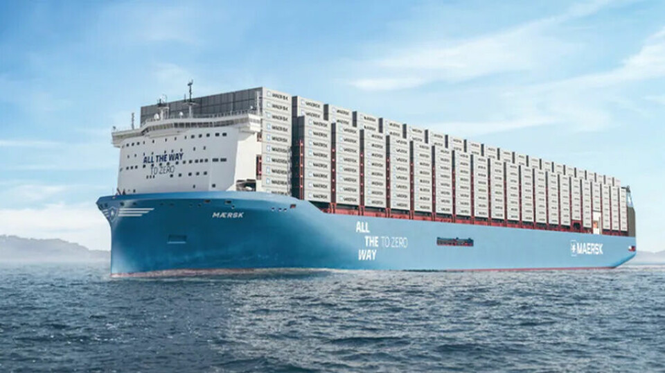 Maersk frakteskip. Blått containerskip på sjøen.
